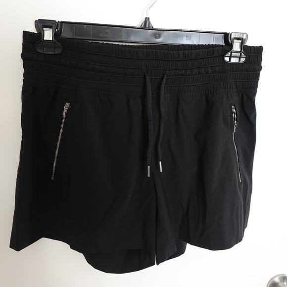 Athleta Camden Black Short 8 Athletic Sustainable Athleisure Travel Lightweight - Picture 2 of 8